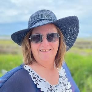 Meet your Posher, Stacy